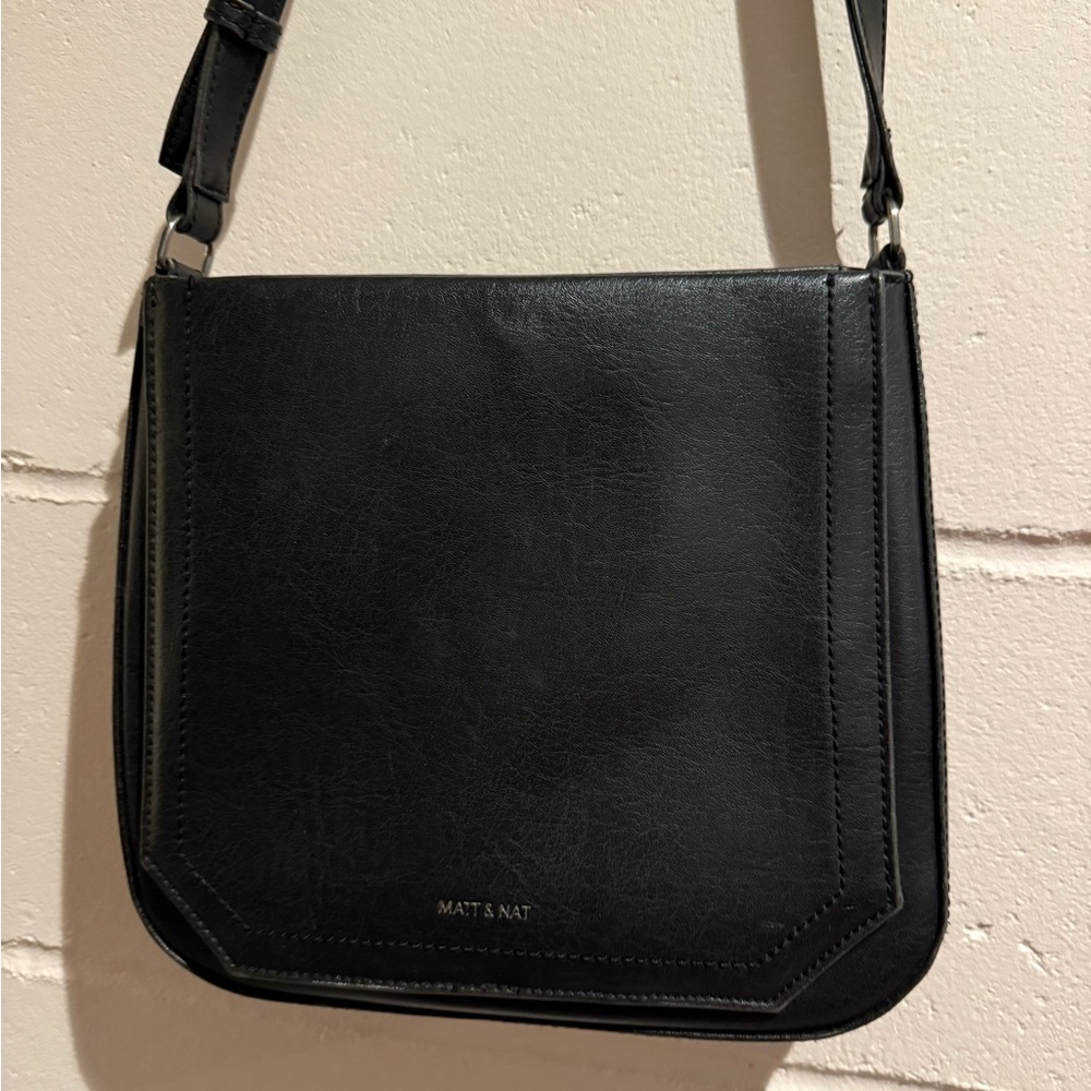 Matt & Nat Sleek Black Shoulder Bag